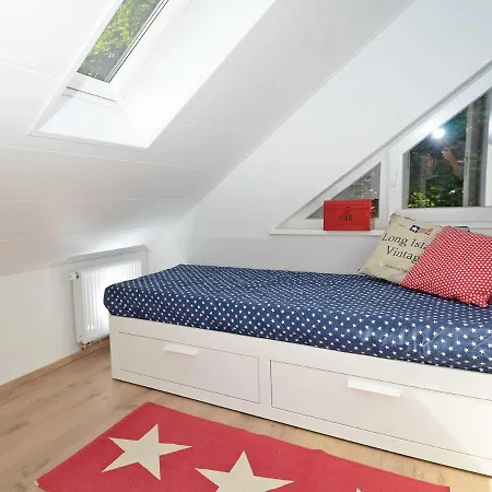 Blaues Strandhaus Sellin (Rugen)