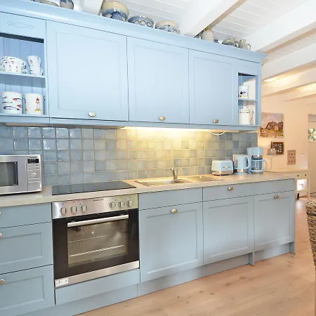 Blaues Strandhaus * Sellin (Rugen)